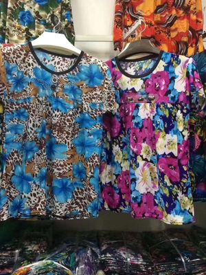 廣州沙河服裝批發(fā)市場廠家虧本清倉 5元毛衣與貴州特價針織衫批發(fā)指南