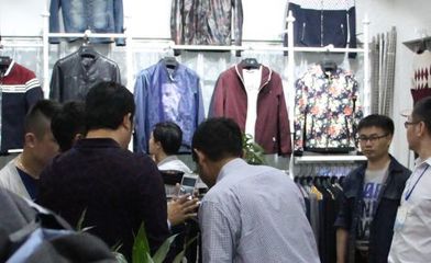 石獅服裝網批中心 入駐率百分百，開啟線上批發新篇章